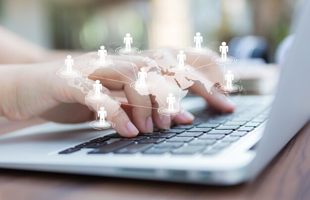 STRATEGIE DI COMUNICAZIONE DIGITALE