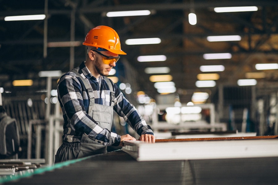 LAVORI IN AMBIENTI CONFINATI